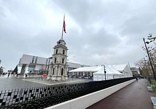 2024 / NEW YEAR MARKET TENT AT GALAPORT / 